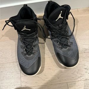 Nike Black Flight Plate Sneakers
